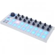 Arturia BeatStep – MIDI Controller & Analog Sequencer