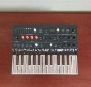 Arturia Microfreak + Vocoder bundle + decksaver