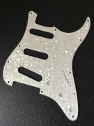 Pickguard SSS για stratocaster σε aged white pearl