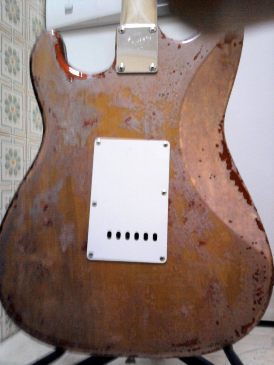 Guitar04.thumb.jpg.f41d176c8284eaaee41464cd8e8c9310.jpg